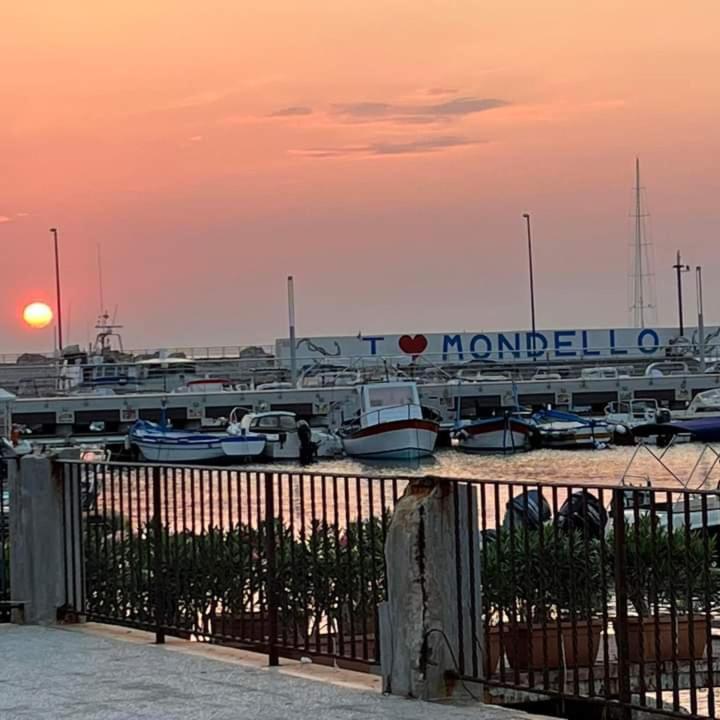 Apartamento Terrazza Mare Mondello Palermo Exterior foto